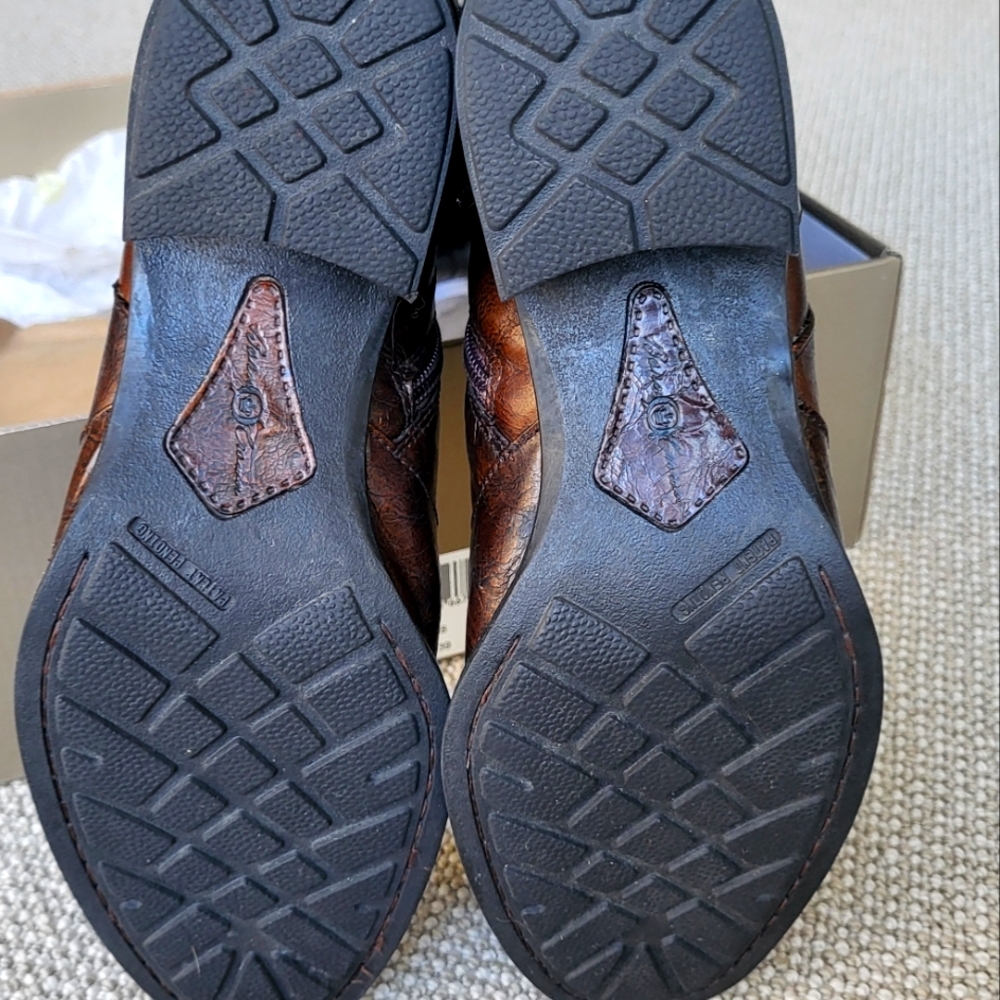 Born Crown Sosie Brown Leather Tall Boots, sz 8 - Picture 7 of 9